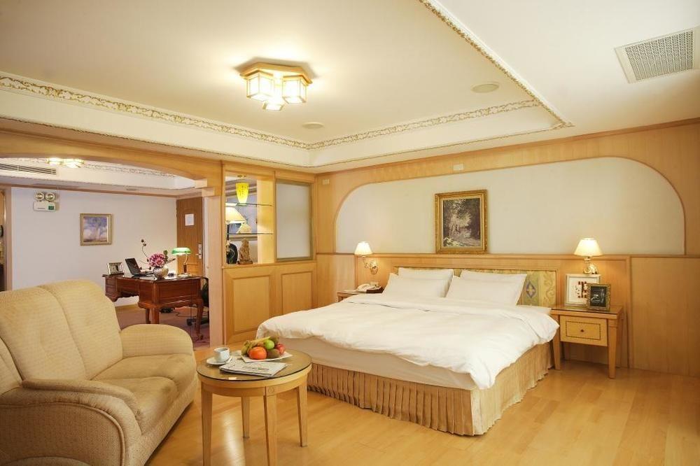 Kingdom Hotel Хсинчу Сити Екстериор снимка
