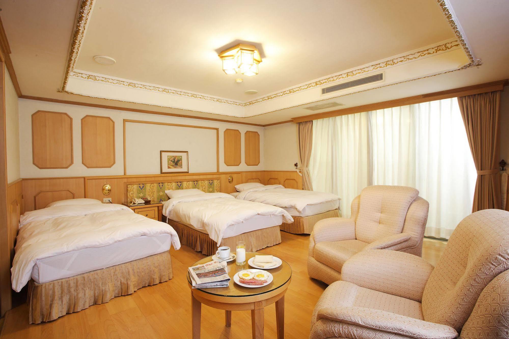 Kingdom Hotel Хсинчу Сити Екстериор снимка